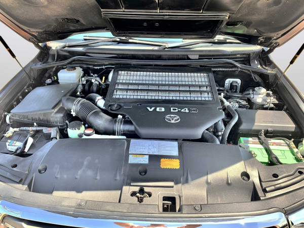 Toyota Land Cruiser 2015/ Black RHD Diesel AT SUV 4WD view 21
