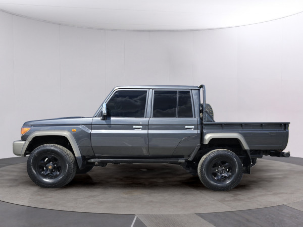 Toyota Land Cruiser Pickup 2015/ Grey RHD Diesel MT Pickup 4WD view 15
