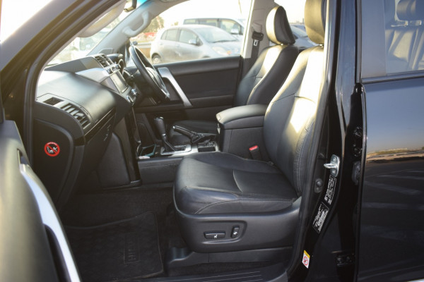 Toyota LAND CRUISER PRADO 2017  Black RHD Diesel AT SUV 4WD view 6