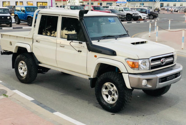 Toyota Land Cruiser Pickup 2018/ White RHD Diesel MT Pickup 4WD view 15