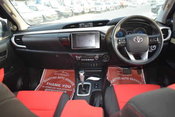 Toyota Hilux 2017  Blue RHD Diesel AT Pickup 4WD view 5