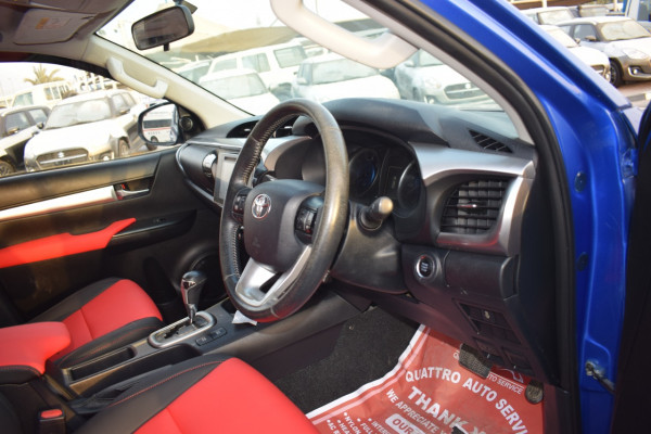 Toyota Hilux 2017  Blue RHD Diesel AT Pickup 4WD view 8