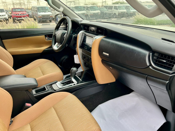 Toyota Fortuner 2016  White LHD Petrol AT SUV 4WD view 5
