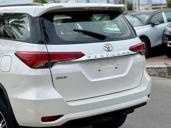 Toyota Fortuner 2016  White LHD Petrol AT SUV 4WD view 14