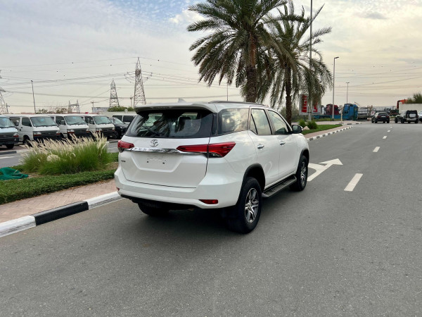 Toyota Fortuner 2016  White LHD Petrol AT SUV 4WD view 16