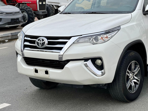 Toyota Fortuner 2016  White LHD Petrol AT SUV 4WD view 17