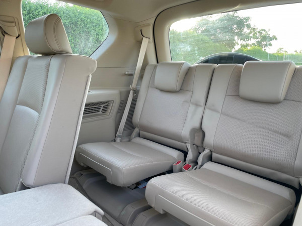 Toyota LAND CRUISER PRADO 2020/ White LHD Petrol AT SUV 4WD view 6