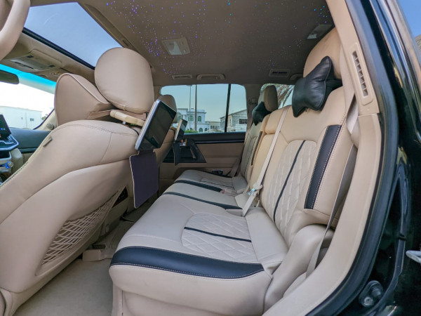 Toyota Land Cruiser 2015/ Black LHD Petrol AT SUV 4WD view 3