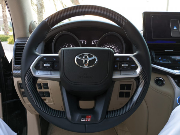 Toyota Land Cruiser 2015/ Black LHD Petrol AT SUV 4WD view 8