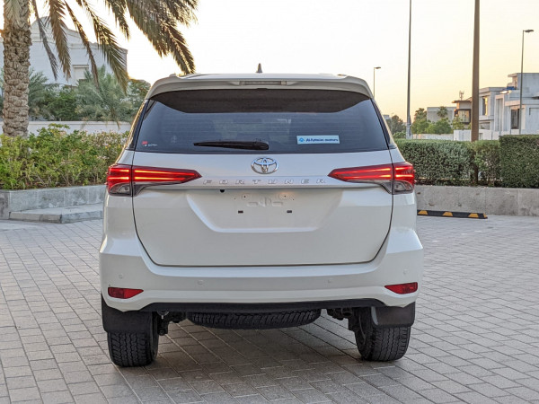 Toyota Fortuner 2021  White LHD Petrol AT SUV 4WD view 8