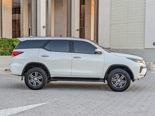 Toyota Fortuner 2021  White LHD Petrol AT SUV 4WD view 10