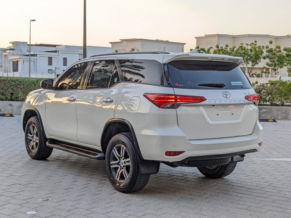Toyota Fortuner 2021  White LHD Petrol AT SUV 4WD view 12