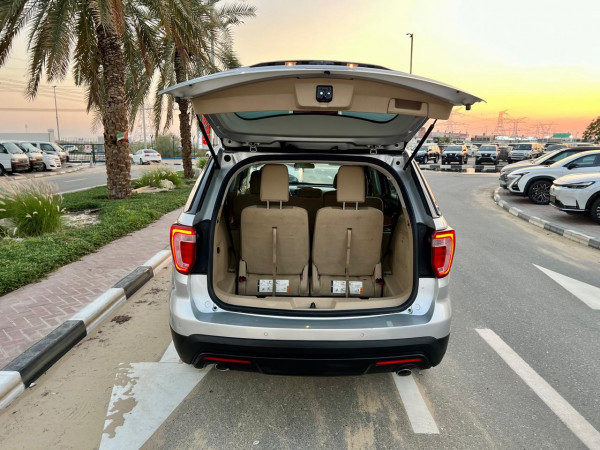 Ford Explorer 2017/ Silver LHD Petrol AT SUV 4WD view 13