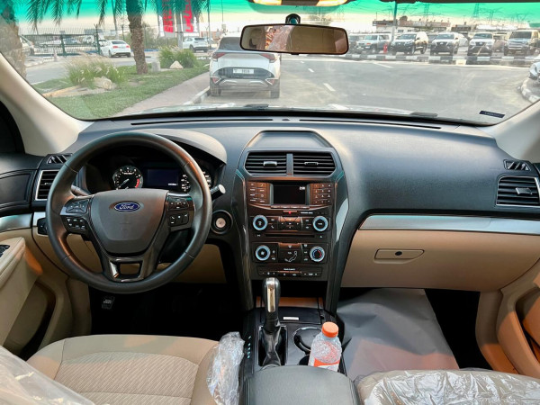 Ford Explorer 2017/ Silver LHD Petrol AT SUV 4WD view 17