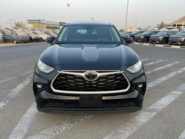 Toyota Highlander 2021/ Black LHD Petrol AT SUV 4WD