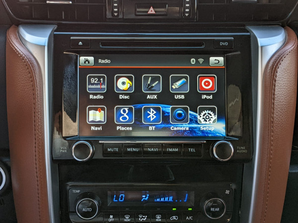 Toyota Fortuner 2017/ Grey LHD Petrol AT SUV 4WD view 9