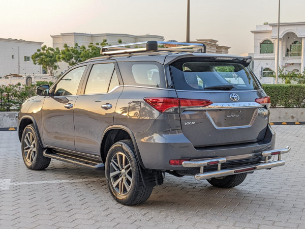 Toyota Fortuner 2017/ Grey LHD Petrol AT SUV 4WD view 12