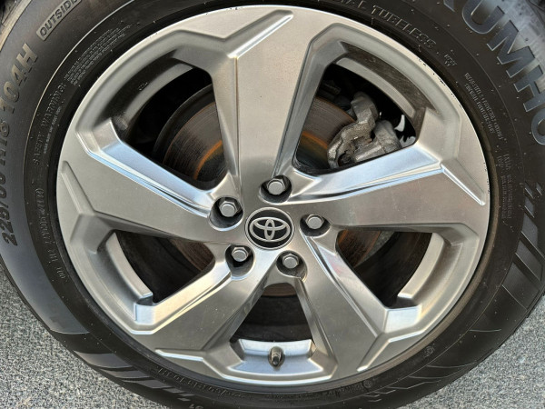Toyota RAV 4 2020/ Black LHD Hybrid AT SUV Crossover 2WD view 19