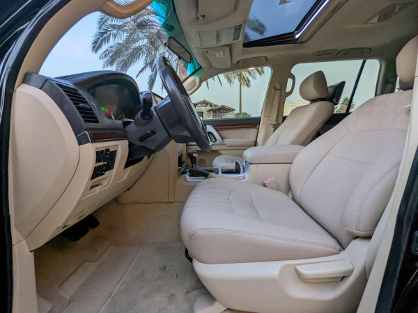 Toyota Land Cruiser 2016/ Black LHD Petrol AT SUV 4WD view 7