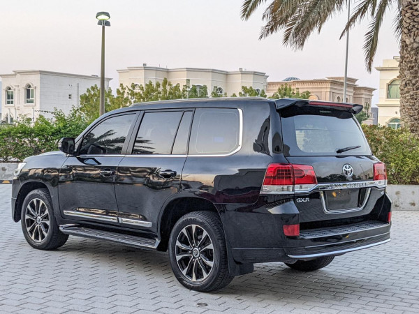 Toyota Land Cruiser 2016/ Black LHD Petrol AT SUV 4WD view 9