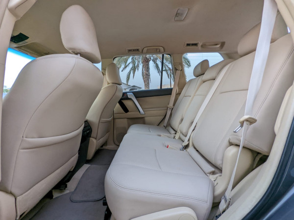 Toyota LAND CRUISER PRADO 2016/ Grey LHD Petrol AT SUV 4WD view 4
