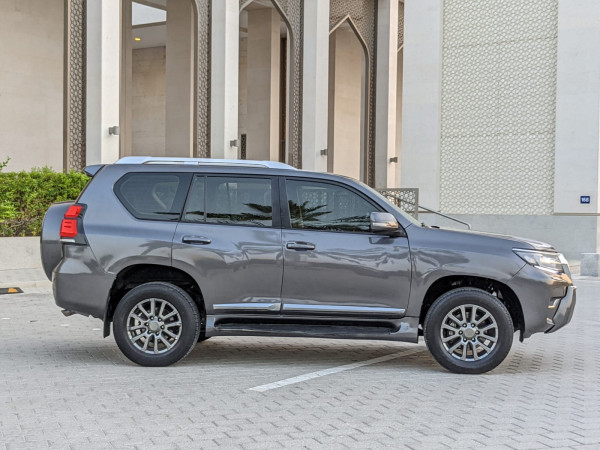 Toyota LAND CRUISER PRADO 2016/ Grey LHD Petrol AT SUV 4WD view 15