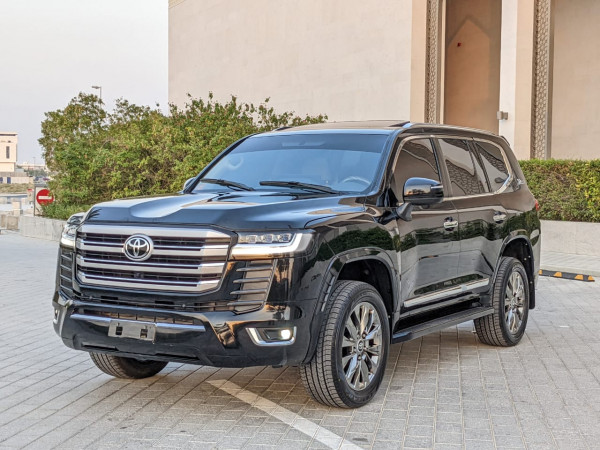 Toyota Land Cruiser 2014/ Black LHD Petrol AT SUV 4WD view 2