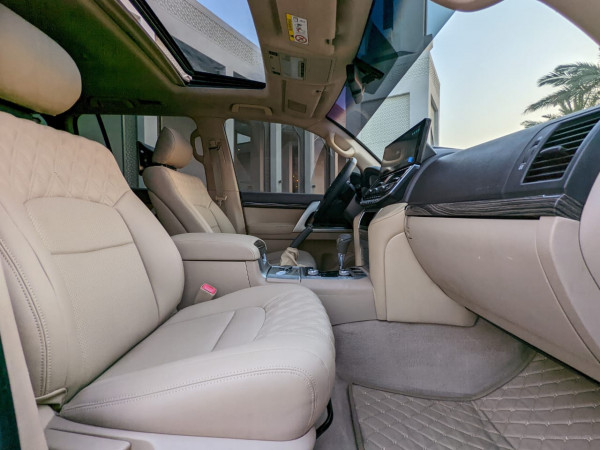 Toyota Land Cruiser 2014/ Black LHD Petrol AT SUV 4WD view 4