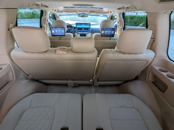 Toyota Land Cruiser 2014/ Black LHD Petrol AT SUV 4WD view 7