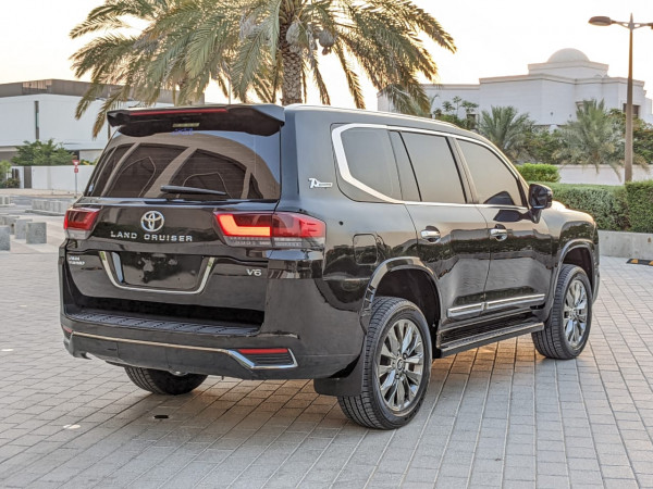 Toyota Land Cruiser 2014/ Black LHD Petrol AT SUV 4WD view 15
