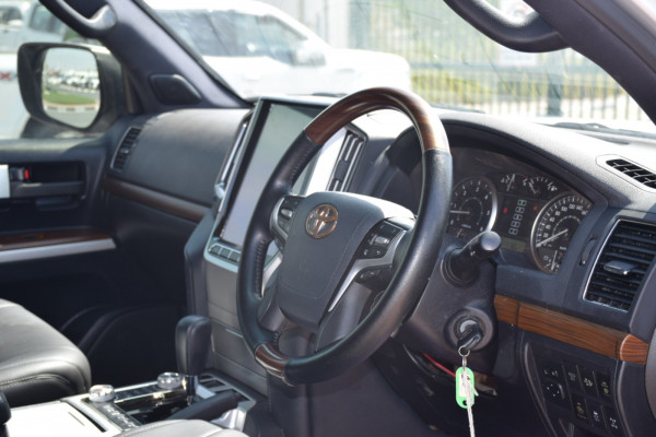 Toyota Land Cruiser 2016  Silver RHD Diesel AT SUV 4WD view 18