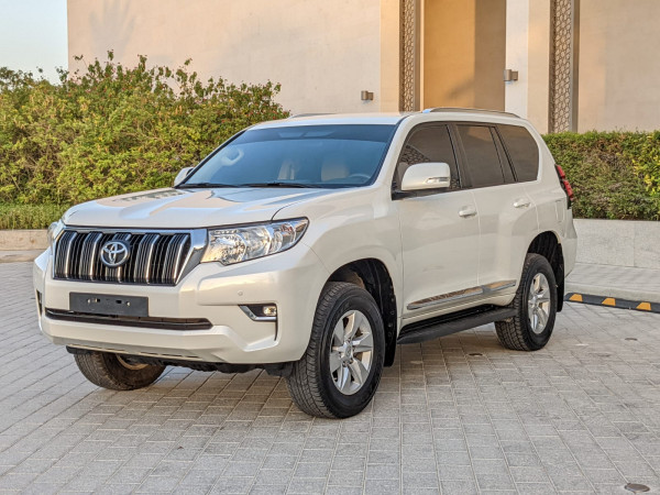 Toyota LAND CRUISER PRADO 2022/ White LHD Petrol AT SUV 4WD
