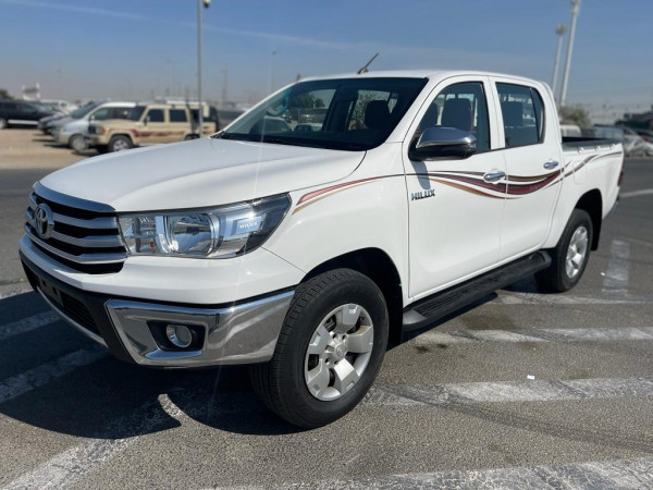 Toyota Hilux 2019  White LHD Diesel AT Pickup 4WD view 13