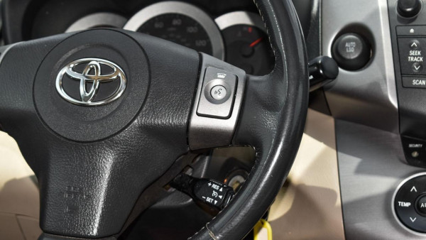 Toyota RAV 4 2007  Gold LHD Petrol AT SUV 2WD view 10