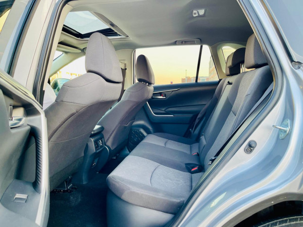 Toyota RAV 4 2019/ Silver LHD Hybrid AT SUV Crossover 2WD view 2
