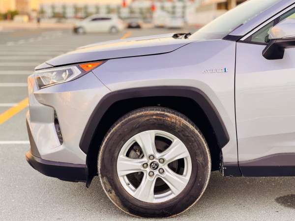 Toyota RAV 4 2019/ Silver LHD Hybrid AT SUV Crossover 2WD view 10