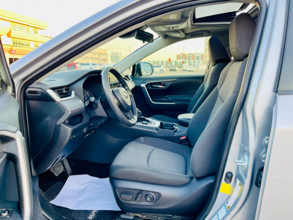 Toyota RAV 4 2019/ Silver LHD Hybrid AT SUV Crossover 2WD view 12