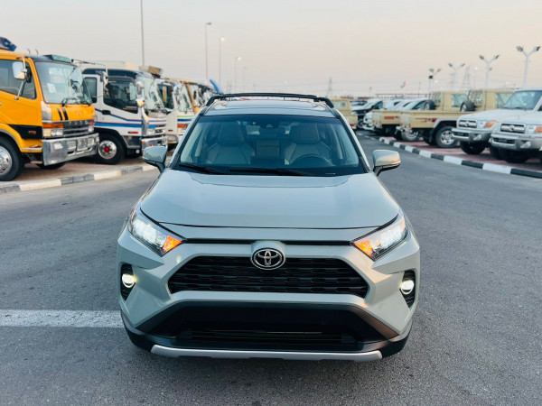 Toyota RAV 4 2020/ Green LHD Petrol AT SUV Crossover 2WD