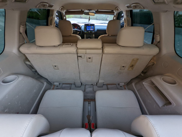 Toyota LAND CRUISER PRADO 2010/ White LHD Petrol AT SUV 4WD view 3
