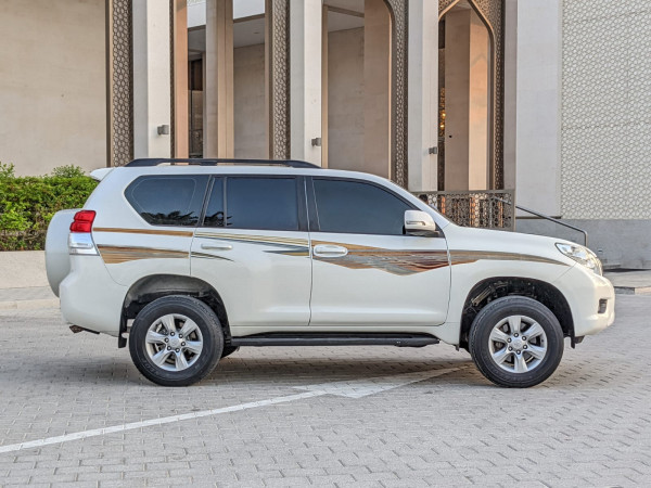 Toyota LAND CRUISER PRADO 2010/ White LHD Petrol AT SUV 4WD view 14
