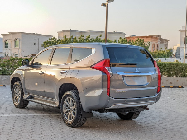 Mitsubishi Montero 2017/ Silver LHD Petrol AT SUV 2WD