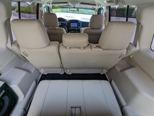 Mitsubishi Pajero 2009  Brown LHD Petrol AT SUV 4WD view 5