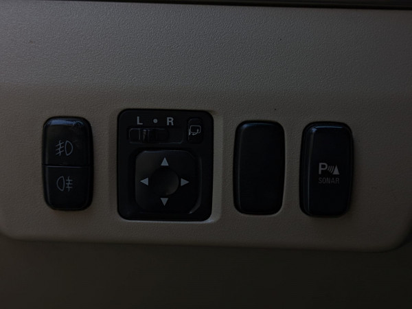 Mitsubishi Pajero 2009  Brown LHD Petrol AT SUV 4WD view 9