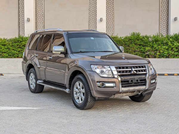 Mitsubishi Pajero 2009  Brown LHD Petrol AT SUV 4WD view 15
