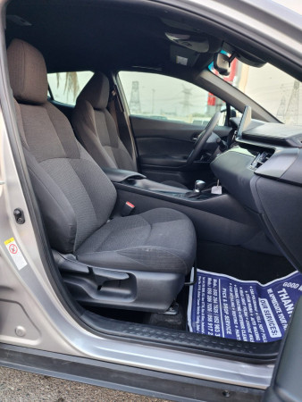 Toyota C HR 2019  Silver LHD Petrol AT SUV Crossover 2WD view 4