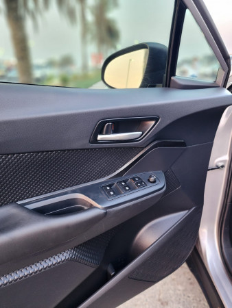Toyota C HR 2019  Silver LHD Petrol AT SUV Crossover 2WD view 9