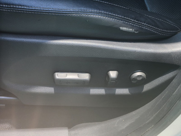 Hyundai Santa Fe 2013/ Tan LHD Diesel AT SUV Crossover 2WD view 4