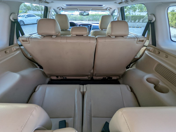 Mitsubishi Montero 2017/ White LHD Petrol AT SUV 4WD view 8