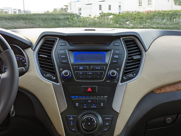 Hyundai Santa Fe 2016/ Red LHD Petrol AT SUV 2WD view 5