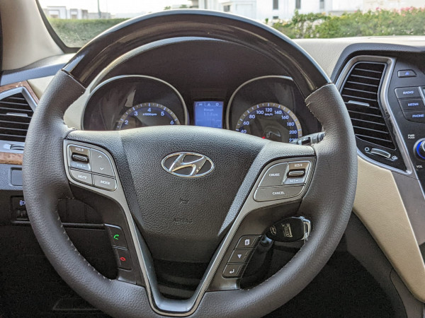 Hyundai Santa Fe 2016/ Red LHD Petrol AT SUV 2WD view 8